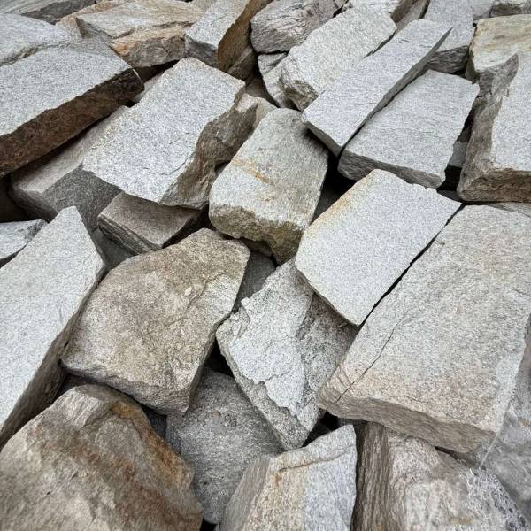 Remienkový obklad Gneis White
